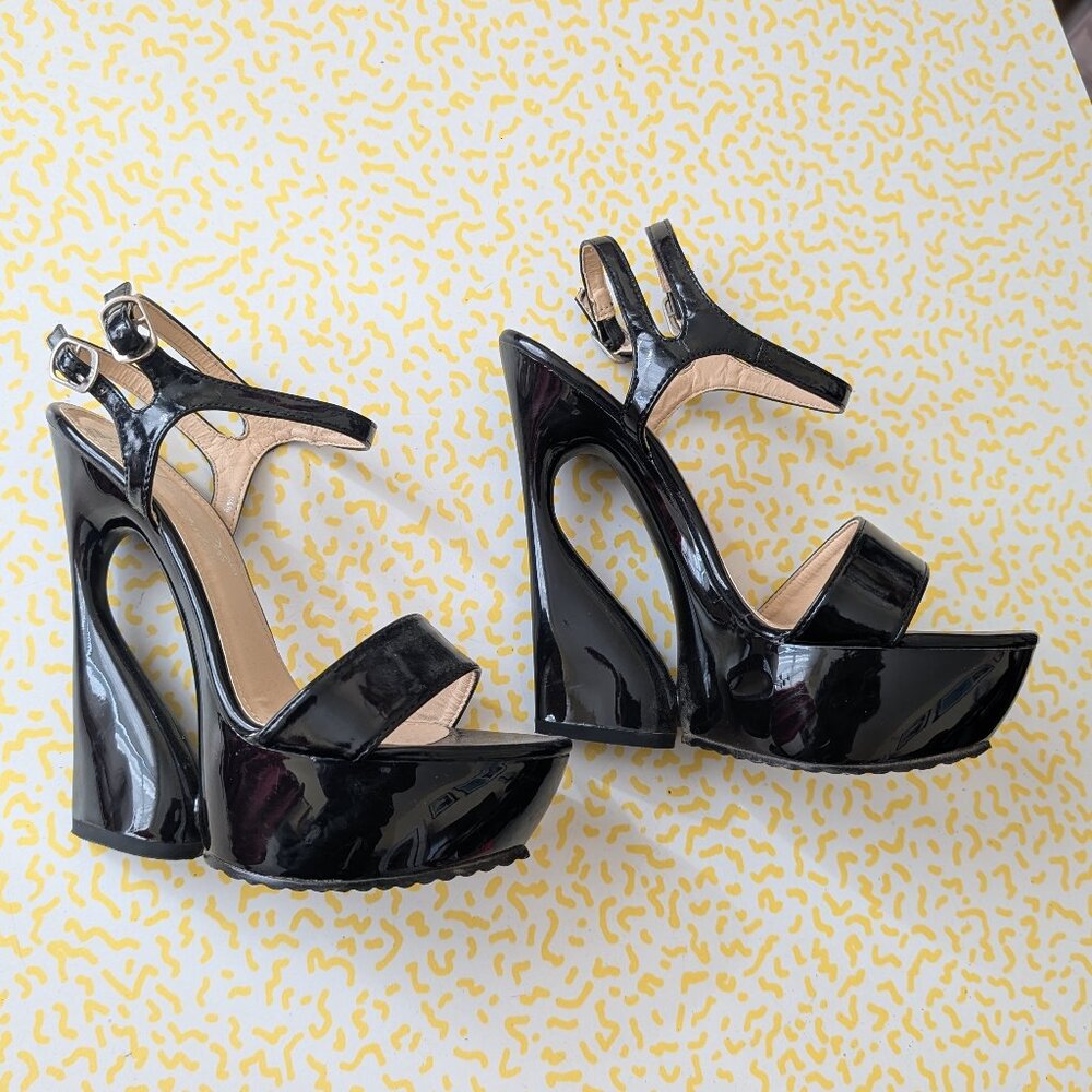 Db Dk Fashion Black Patent Sculptural Platform Heels